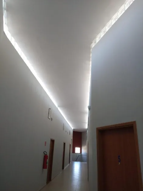 Alugar Comercial / Sala em S&atilde;o Jos&eacute; do Rio Preto R$ 1.150,00 - Foto 3
