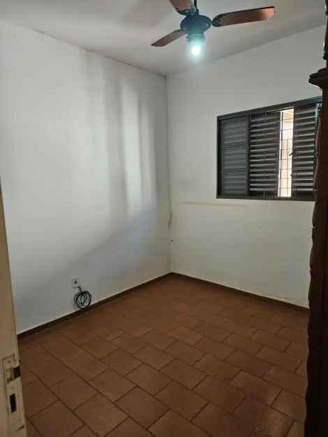 Alugar Casa / Padr&atilde;o em S&atilde;o Jos&eacute; do Rio Preto. apenas R$ 2.900,00