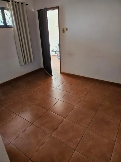 Alugar Casa / Padr&atilde;o em S&atilde;o Jos&eacute; do Rio Preto R$ 2.900,00 - Foto 4