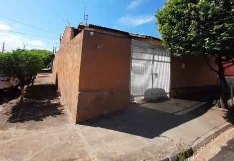 Alugar Casa / Padr&atilde;o em S&atilde;o Jos&eacute; do Rio Preto. apenas R$ 240.000,00