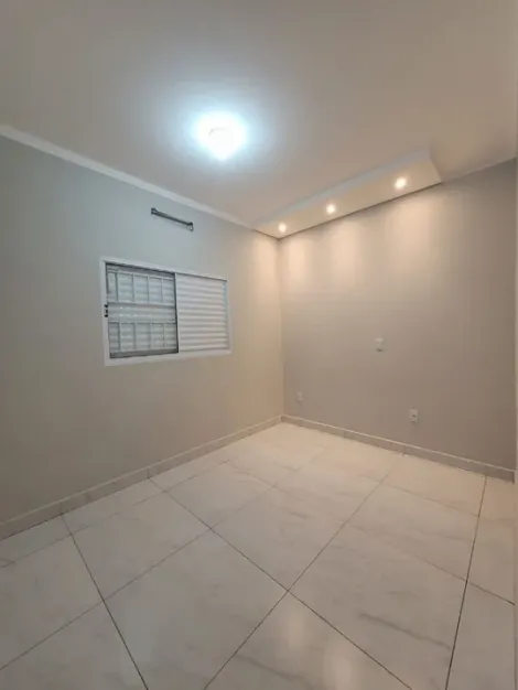 Comprar Casa / Padr&atilde;o em Mirassol R$ 400.000,00 - Foto 4