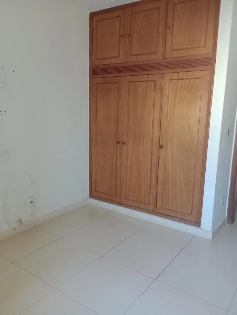 Alugar Apartamento / Padr&atilde;o em S&atilde;o Jos&eacute; do Rio Preto R$ 1.500,00 - Foto 14