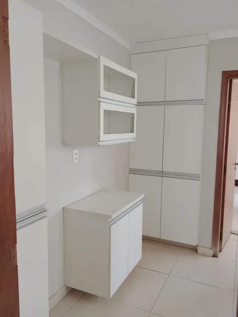 Alugar Apartamento / Padr&atilde;o em S&atilde;o Jos&eacute; do Rio Preto R$ 1.500,00 - Foto 17