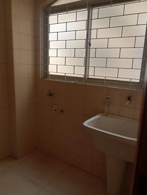 Alugar Apartamento / Padr&atilde;o em S&atilde;o Jos&eacute; do Rio Preto R$ 1.500,00 - Foto 18