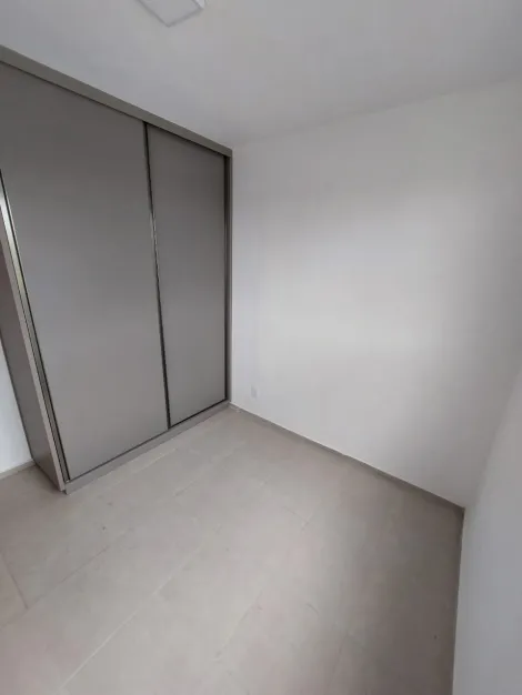 Alugar Apartamento / Padr&atilde;o em S&atilde;o Jos&eacute; do Rio Preto R$ 1.500,00 - Foto 3