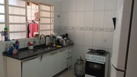 Comprar Casa / Padr&atilde;o em S&atilde;o Jos&eacute; do Rio Preto R$ 330.000,00 - Foto 14