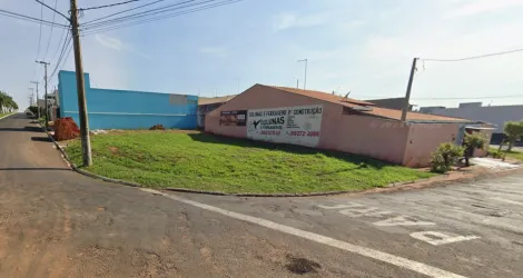 Terreno / Padr&atilde;o em Guapia&ccedil;u 