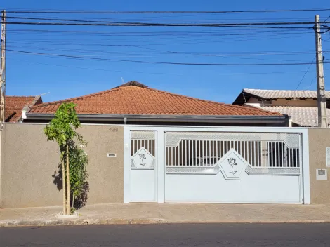 Alugar Casa / Padr&atilde;o em S&atilde;o Jos&eacute; do Rio Preto. apenas R$ 450.000,00