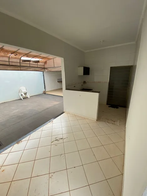 Comprar Casa / Padr&atilde;o em Votuporanga R$ 270.000,00 - Foto 2