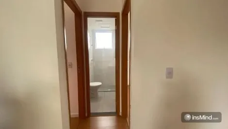 Alugar Apartamento / Padr&atilde;o em S&atilde;o Jos&eacute; do Rio Preto R$ 700,00 - Foto 4