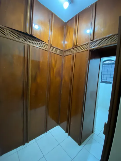 Alugar Casa / Sobrado em S&atilde;o Jos&eacute; do Rio Preto R$ 10.000,00 - Foto 30