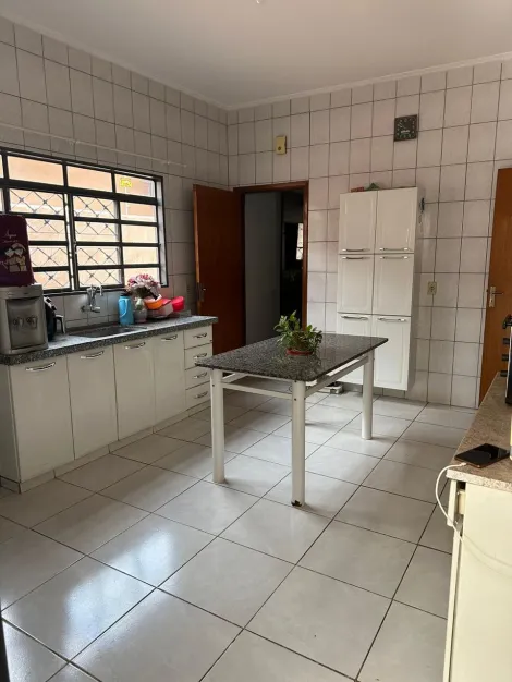 Comprar Casa / Padr&atilde;o em S&atilde;o Jos&eacute; do Rio Preto R$ 470.000,00 - Foto 2