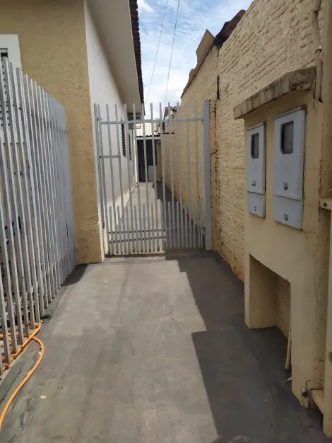 Comprar Casa / Padr&atilde;o em S&atilde;o Jos&eacute; do Rio Preto R$ 360.000,00 - Foto 15