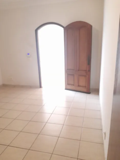 Alugar Casa / Padr&atilde;o em S&atilde;o Jos&eacute; do Rio Preto R$ 2.700,00 - Foto 3