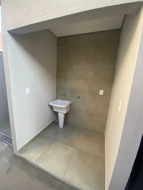 Alugar Casa / Padr&atilde;o em Bady Bassitt R$ 2.200,00 - Foto 3