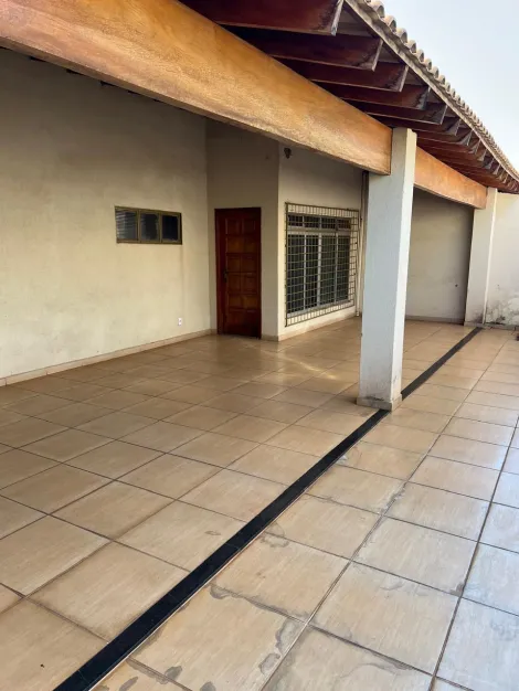 Comprar Casa / Padr&atilde;o em S&atilde;o Jos&eacute; do Rio Preto R$ 525.000,00 - Foto 3