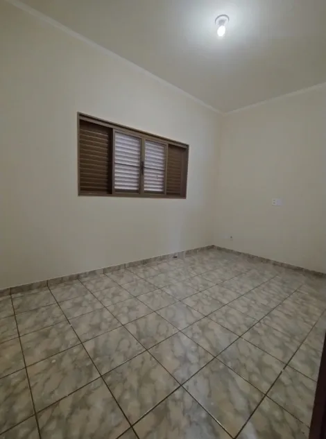 Alugar Casa / Padr&atilde;o em S&atilde;o Jos&eacute; do Rio Preto R$ 1.300,00 - Foto 3
