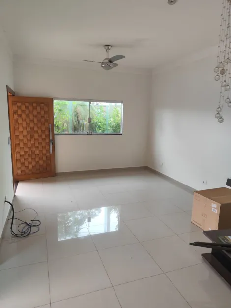 Alugar Casa / Padr&atilde;o em S&atilde;o Jos&eacute; do Rio Preto R$ 3.000,00 - Foto 2