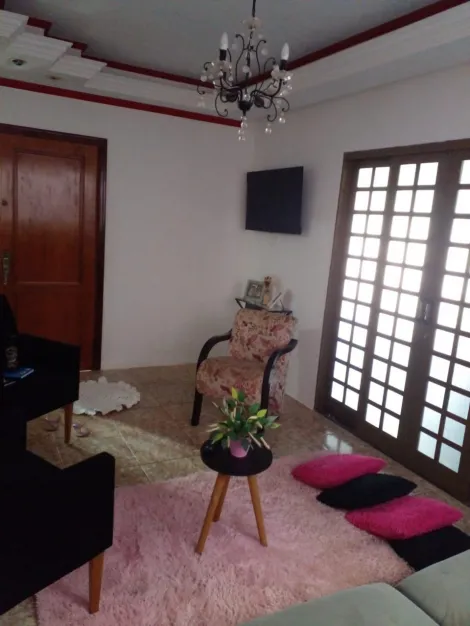 Casa / Padr&atilde;o em Am&eacute;rico Brasiliense 