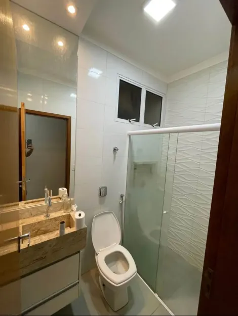 Comprar Casa / Padr&atilde;o em Mirassol R$ 550.000,00 - Foto 4