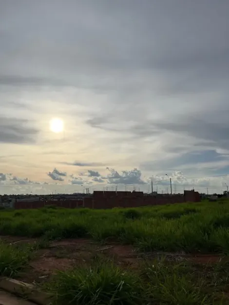 Alugar Terreno / Condom&iacute;nio em S&atilde;o Jos&eacute; do Rio Preto. apenas R$ 300.000,00