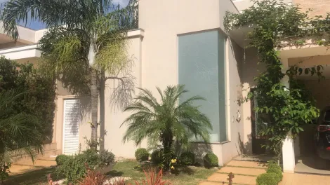 Casa / Condom&iacute;nio em S&atilde;o Jos&eacute; do Rio Preto 