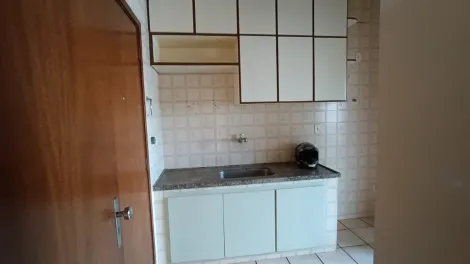 Alugar Apartamento / Padr&atilde;o em S&atilde;o Jos&eacute; do Rio Preto R$ 1.300,00 - Foto 3