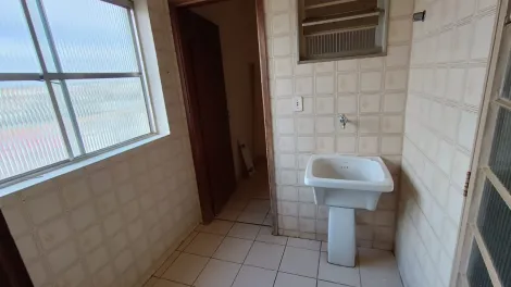 Alugar Apartamento / Padr&atilde;o em S&atilde;o Jos&eacute; do Rio Preto R$ 1.300,00 - Foto 5