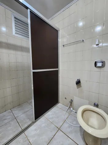 Alugar Apartamento / Padr&atilde;o em S&atilde;o Jos&eacute; do Rio Preto R$ 1.000,00 - Foto 9
