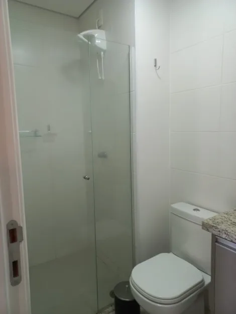Alugar Apartamento / Studio em S&atilde;o Jos&eacute; do Rio Preto R$ 2.300,00 - Foto 3