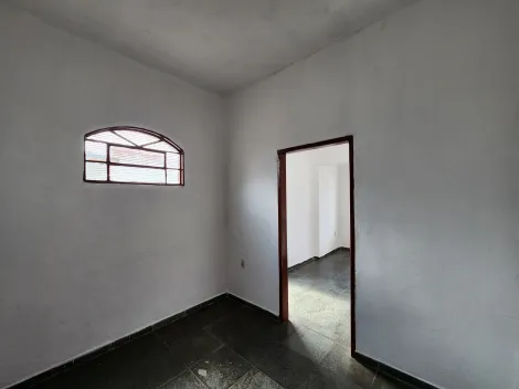 Alugar Casa / Padr&atilde;o em S&atilde;o Jos&eacute; do Rio Preto R$ 850,00 - Foto 4