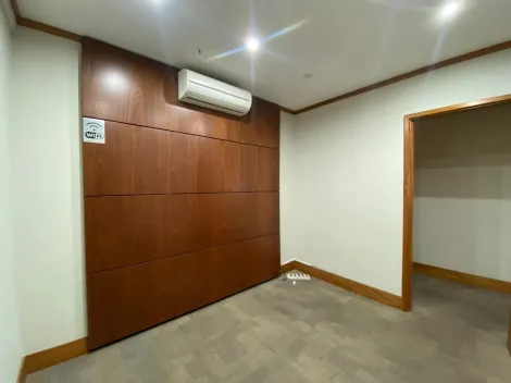 Alugar Comercial / Sala em S&atilde;o Jos&eacute; do Rio Preto. apenas R$ 3.000,00