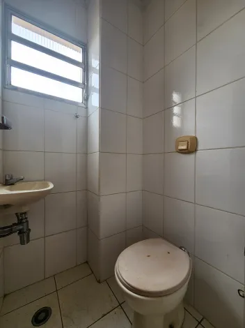 Alugar Apartamento / Padr&atilde;o em S&atilde;o Jos&eacute; do Rio Preto R$ 1.000,00 - Foto 4