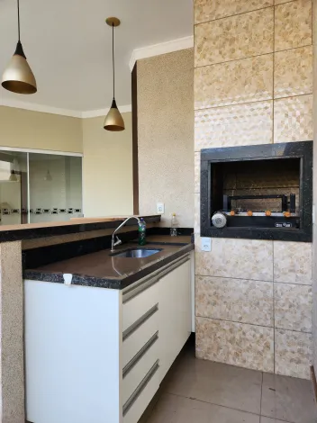 Alugar Casa / Condom&iacute;nio em S&atilde;o Jos&eacute; do Rio Preto. apenas R$ 4.200,00