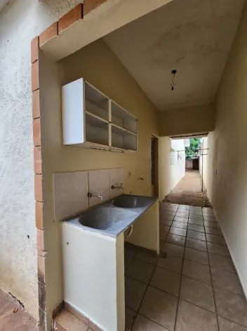 Alugar Casa / Padr&atilde;o em S&atilde;o Jos&eacute; do Rio Preto R$ 1.400,00 - Foto 13