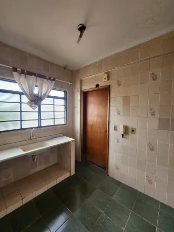 Alugar Apartamento / Padr&atilde;o em S&atilde;o Jos&eacute; do Rio Preto R$ 650,00 - Foto 4