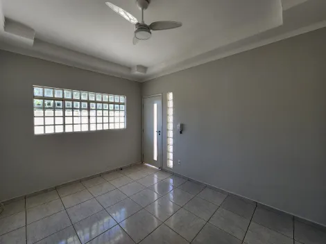 Alugar Casa / Padr&atilde;o em S&atilde;o Jos&eacute; do Rio Preto R$ 1.424,95 - Foto 3