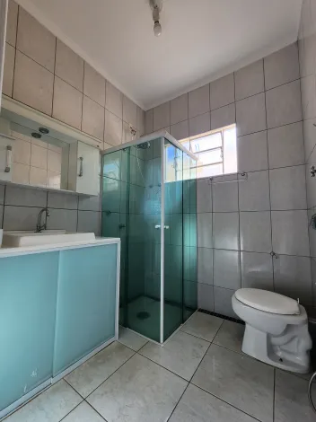 Alugar Casa / Padr&atilde;o em S&atilde;o Jos&eacute; do Rio Preto R$ 1.424,95 - Foto 6