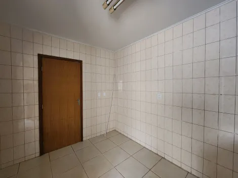 Alugar Apartamento / Padr&atilde;o em S&atilde;o Jos&eacute; do Rio Preto R$ 1.100,00 - Foto 4
