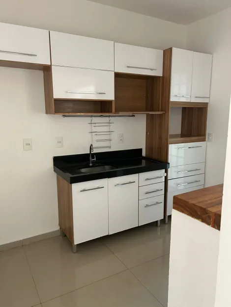 Alugar Casa / Condom&iacute;nio em S&atilde;o Jos&eacute; do Rio Preto R$ 3.000,00 - Foto 3