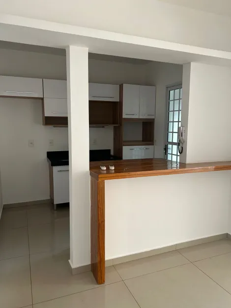 Alugar Casa / Condom&iacute;nio em S&atilde;o Jos&eacute; do Rio Preto R$ 3.000,00 - Foto 2