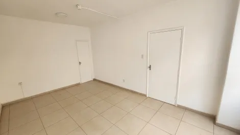 Alugar Comercial / Sala em S&atilde;o Jos&eacute; do Rio Preto R$ 600,00 - Foto 6
