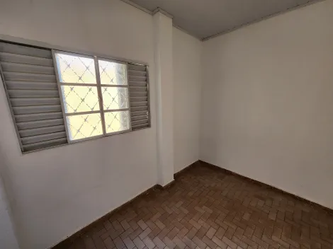 Alugar Casa / Padr&atilde;o em S&atilde;o Jos&eacute; do Rio Preto R$ 1.200,00 - Foto 13