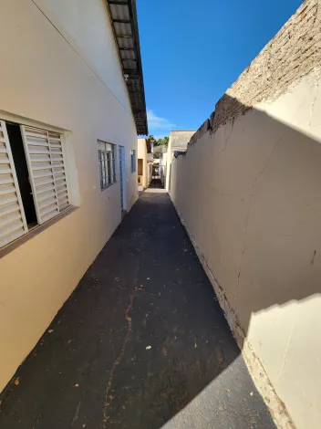 Alugar Casa / Padr&atilde;o em S&atilde;o Jos&eacute; do Rio Preto R$ 1.200,00 - Foto 15