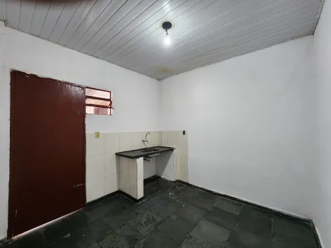 Alugar Casa / Padr&atilde;o em S&atilde;o Jos&eacute; do Rio Preto R$ 650,00 - Foto 3