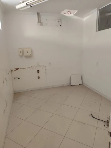 Alugar Comercial / Sal&atilde;o em S&atilde;o Jos&eacute; do Rio Preto R$ 8.000,00 - Foto 17