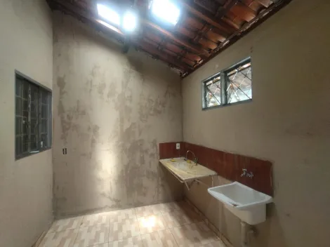 Alugar Casa / Padr&atilde;o em S&atilde;o Jos&eacute; do Rio Preto R$ 850,00 - Foto 5