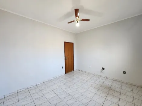 Alugar Casa / Padr&atilde;o em S&atilde;o Jos&eacute; do Rio Preto R$ 2.400,00 - Foto 3