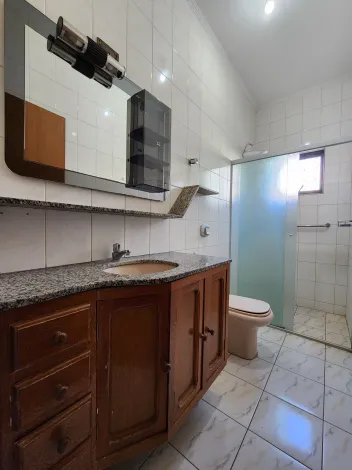 Alugar Casa / Padr&atilde;o em S&atilde;o Jos&eacute; do Rio Preto R$ 2.400,00 - Foto 11