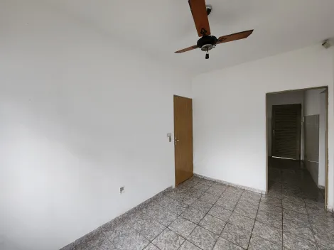 Alugar Casa / Padr&atilde;o em S&atilde;o Jos&eacute; do Rio Preto R$ 1.188,00 - Foto 3